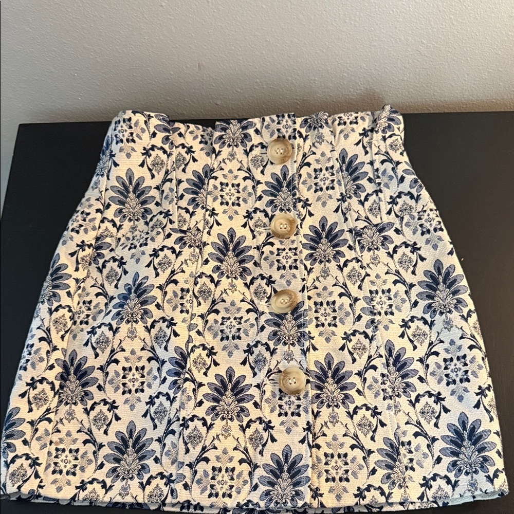 Topshop Blue and White Floral Pencil Skirt